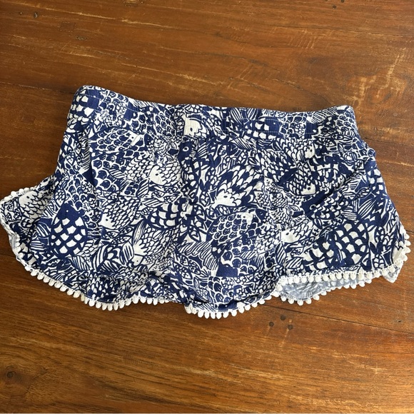 Lilly Pulitzer for Target Navy and White Patterned Shorts Challis Pom Pom XS - Picture 2 of 3